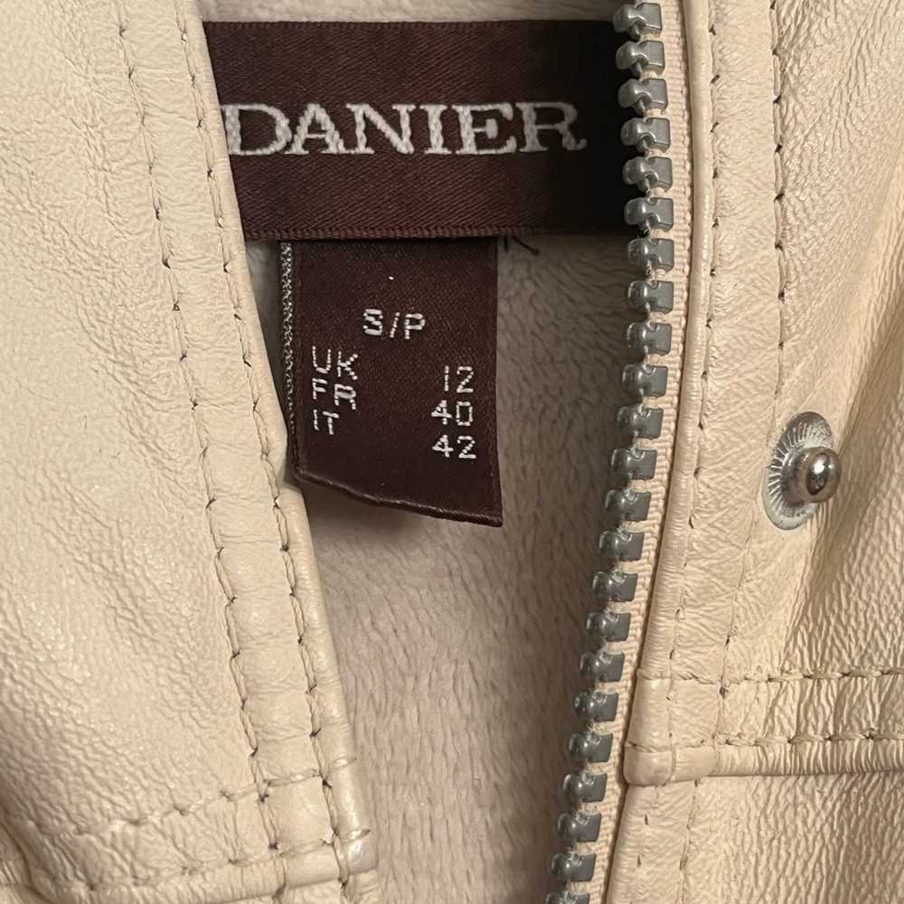 Danier Leather Cream Coat with Fur Trim - Picture 10 of 14